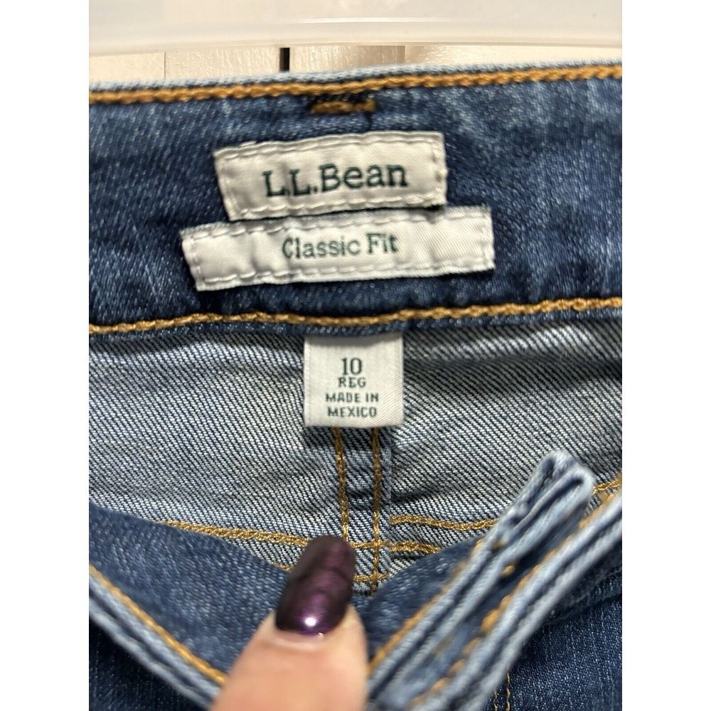 L.L.‎ Bean Medium Wash Denim Jeans Size 10 Straight Leg Mid Rise Zip/Button - Picture 3 of 6